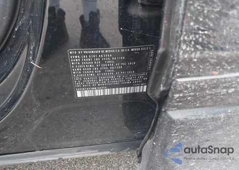 2021 Volkswagen Tiguan 2.0T Se/2.0T Se R-Line Black/2.0T Sel z USA, uszkodzony, nr VIN 3VV3B7AX3MM100450